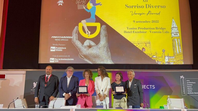 Venezia79: Premio speciale alla carriera a Gigi Proietti